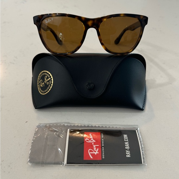 Ray-Ban Sunglasses - RB4184 710/83 54-17 145 3P - Polarized - Brand New!